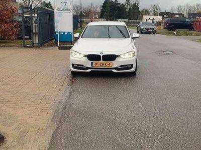 Wit Gebruikt 2012 BMW 320 Sport Line Sedan | € 14.000 (Duur)