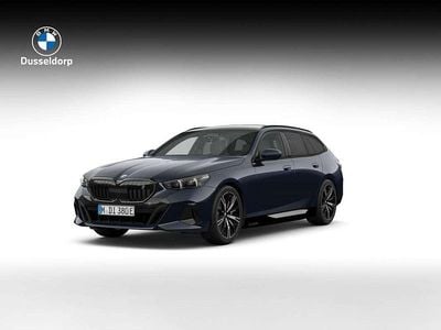 Zwart Nieuw 2025 BMW i5 M Sport Stationwagen | € 84.228 (Goede deal)