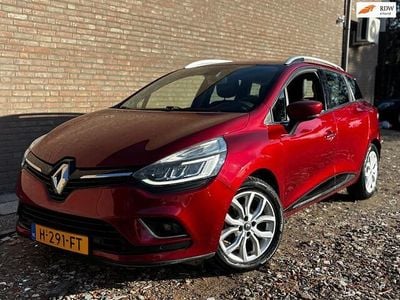 Rood Occasion 2017 Renault Clio GrandTour Intens Stationwagen | € 9.250 (Eerlijke prijs)
