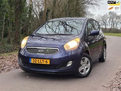 Blauw Gebruikt 2010 Kia Venga Hatchback | € 2.450 (Eerlijke prijs)