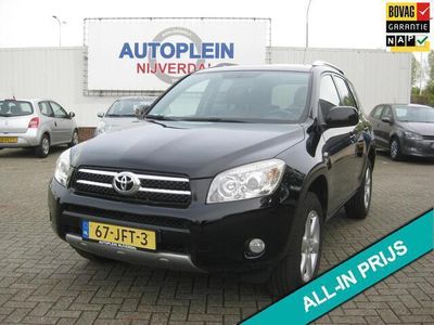 tweedehands Toyota RAV4 2.0 VVTi X-Style Navigator zeer complete in Nederland nieuw geleverde keurig onderhouden trekauto met leren bekleding!