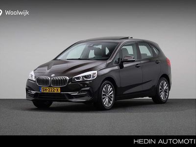 Bruin Occasion 2018 BMW 220 Executive Stationwagen | € 19.880 (Eerlijke prijs)