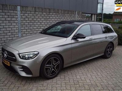 Grijs Gebruikt 2022 Mercedes E200 Business Stationwagen | € 40.850 (Iets duurder)
