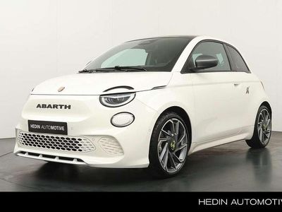 Wit Nieuw 2025 Fiat 500e Abarth Hatchback | € 40.490