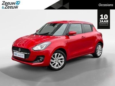 Rood Occasion 2021 Suzuki Swift Style Hatchback | € 15.925 (Eerlijke prijs)