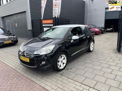 Zwart, metallic lak Gebruikt 2012 Citroën DS3 Sport Chic Hatchback | € 3.499 (Eerlijke prijs)