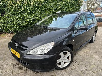 tweedehands Peugeot 307 SW MET CLIMA & EVT NIEUW JAAR APK!