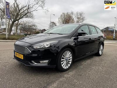 Zwart Gebruikt 2015 Ford Focus Titanium Stationwagen | € 3.495 (Eerlijke prijs)