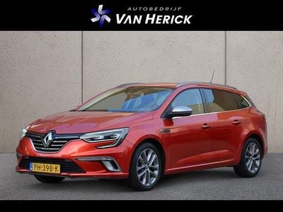 Rood Gebruikt 2017 Renault Mégane GT Line Bose Edition Stationwagen | € 11.745 (Goede deal)