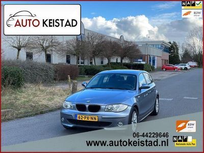 tweedehands BMW 118 118 i High Executive AUTOMAAT 5-DEURS CLIMA/STOELVE