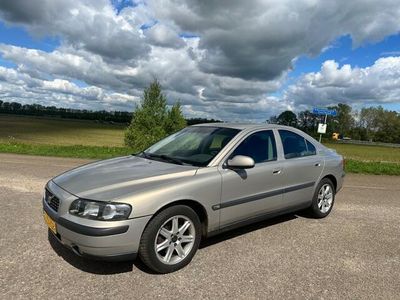 tweedehands Volvo S60 2.4 EDITION automaat nieuwe APK