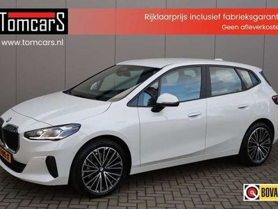 tweedehands BMW 220 Active Tourer 220i Hybrid Navigatie/19-Inch/Camera