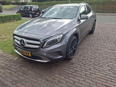 Grijs Gebruikt 2015 Mercedes GLA180 Prestige SUV | € 14.475 (Iets duurder)