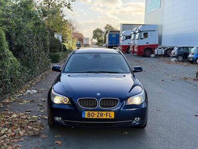 BMW 523