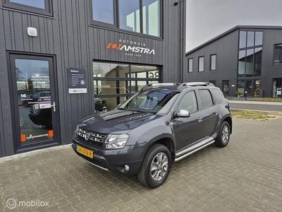 Grijs Occasion 2016 Dacia Duster Lauréate SUV | € 10.650 (Eerlijke prijs)