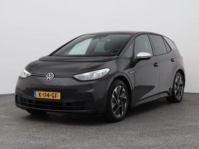 Blauw (metallic) Gebruikt 2020 VW ID.3 Hatchback | € 13.900 (Goede deal)