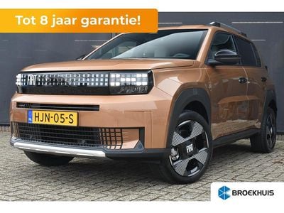 Bruin Nieuw 2025 Fiat Grande Panda La Prima Hatchback | € 23.695 (Super prijs)