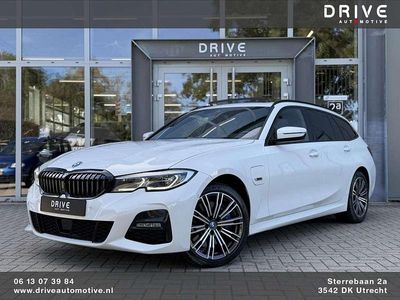 BMW 330e