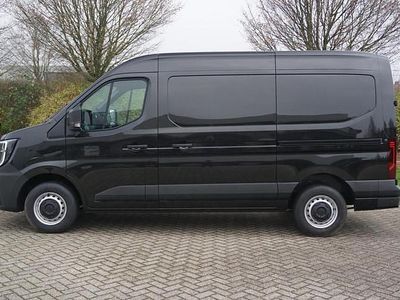 Zwart Occasion 2024 Renault Master Van | € 37.350 (Eerlijke prijs)