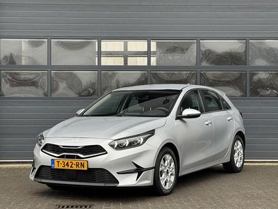 Occasion Kia Ceed 120 PK (88 kW) 2023 Grijs Hatchback