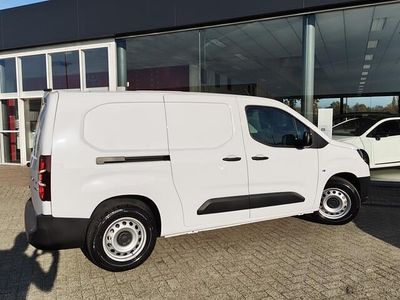 Wit Nieuw 2025 Toyota Proace City City MPV | € 24.700 (Eerlijke prijs)