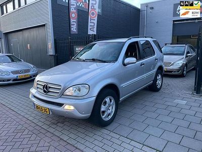 Grijs Occasion 2003 Mercedes 350 SUV | € 5.999