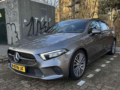 Grijs Occasion 2020 Mercedes A180 Hatchback | € 22.500 (Goede deal)