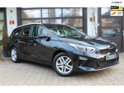 Zwart Occasion 2021 Kia Ceed Hatchback | € 13.495 (Eerlijke prijs)