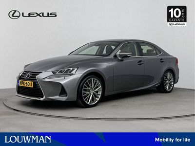 Lexus IS300h