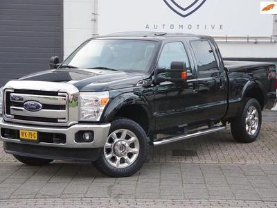 Zwart (metallic) Gebruikt 2015 Ford F250 Lariat Pickup | € 51.450