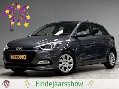 Grijs (metallic) Gebruikt 2015 Hyundai i20 Comfort Hatchback | € 5.995 (Eerlijke prijs)