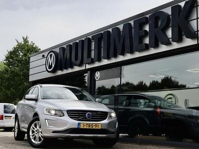 Grijs Gebruikt 2014 Volvo XC60 Momentum SUV | € 14.885 (Eerlijke prijs)
