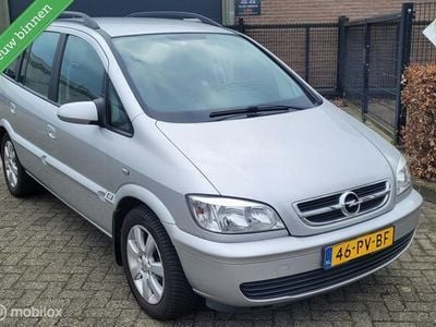 Occasion Opel Zafira Design Edition 147 PK (108 kW) 2004 Grijs MPV