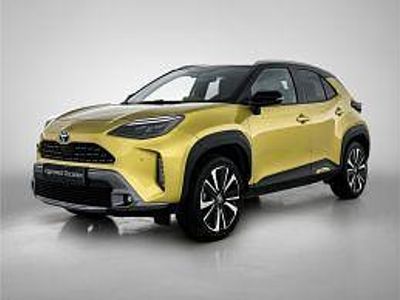 Geel metallic Occasion 2022 Toyota Yaris Edition SUV | € 29.400 (Iets duurder)