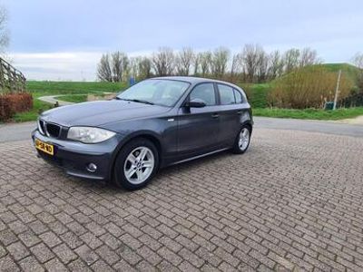 tweedehands BMW 116 1-SERIE i High Executive MET NIEUWE APK