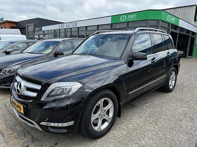 Zwart Gebruikt 2013 Mercedes GLK200 Prestige SUV | € 18.645 (Eerlijke prijs)