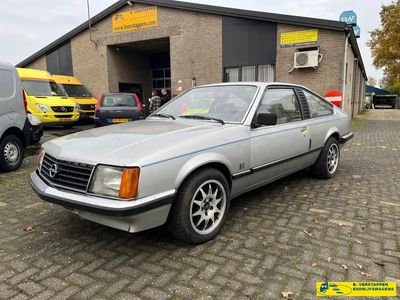 tweedehands Opel Senator 3.0 E SC AUTOMAAT GEEN PAPIEREN ZIE OMSCHRIJVING !!!!