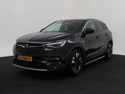 Zwart Occasion 2019 Opel Grandland X Innovation SUV | € 15.900 (Iets duurder)