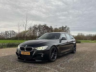Zwart Gebruikt 2013 BMW 330 M Performance Stationwagen | € 15.000 (Eerlijke prijs)