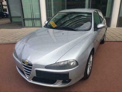 tweedehands Alfa Romeo 147 1.6 T.Spark Distinctive