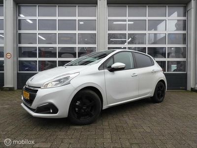 tweedehands Peugeot 208 1.2 PureTech Allure , parelmoer