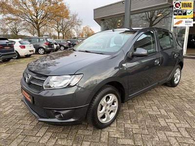 Grijs Gebruikt 2016 Dacia Sandero Hatchback | € 9.940 (Eerlijke prijs)