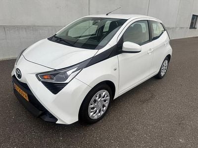 Wit Gebruikt 2019 Toyota Aygo X-play Hatchback | € 7.950 (Goede deal)