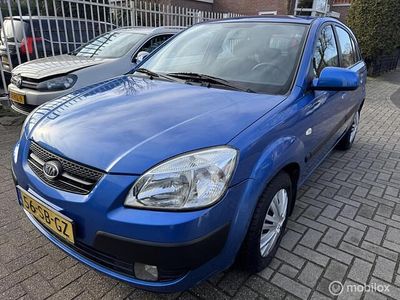 Blauw Occasion 2005 Kia Rio Hatchback | € 2.450 (Duur)