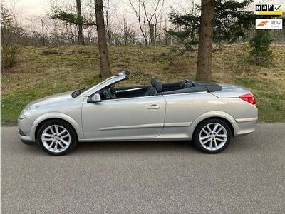 Grijs Gebruikt 2007 Opel Astra Cabriolet Cabriolet | € 4.950 (Eerlijke prijs)