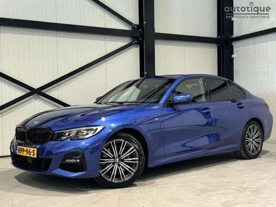 BMW 330e