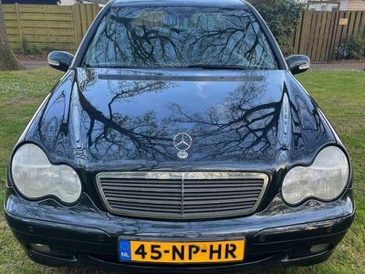 Mercedes C200