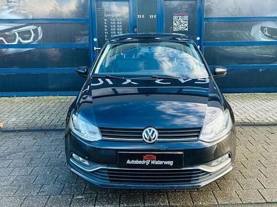 Zwart (metallic) Occasion 2014 VW Polo Edition Hatchback | € 5.950 (Goede deal)