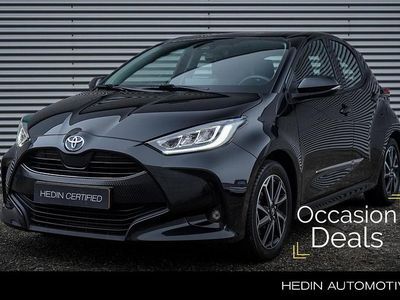 Zwart Occasion 2022 Toyota Yaris Hybrid Hatchback | € 19.945 (Eerlijke prijs)