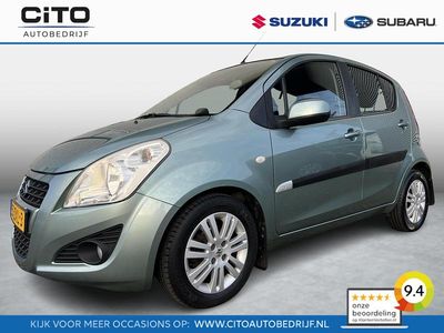 Groen (metallic) Occasion 2013 Suzuki Splash Exclusive Hatchback | € 6.950 (Iets duurder)